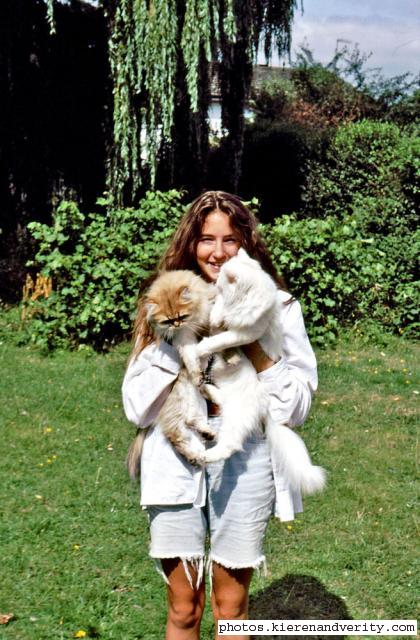 V with Betty and Tilly